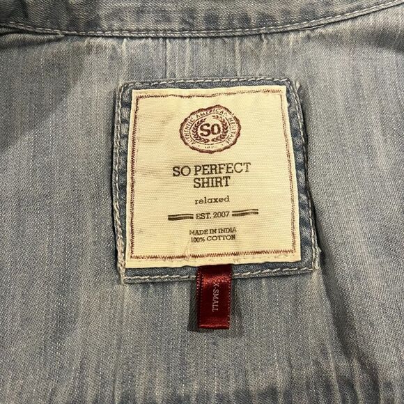 SO Perfect Denim Button Shirt Junior’s XS - Picture 3 of 3